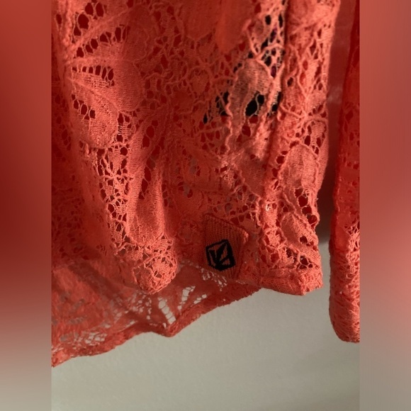 Volcom Orange Coral Peach floral Lace crochet knit Button down top small NWT - Picture 13 of 13